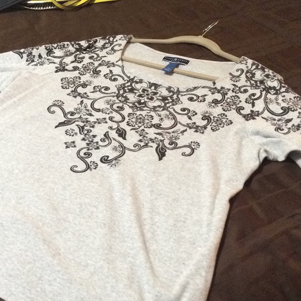 Karen Scott tee,